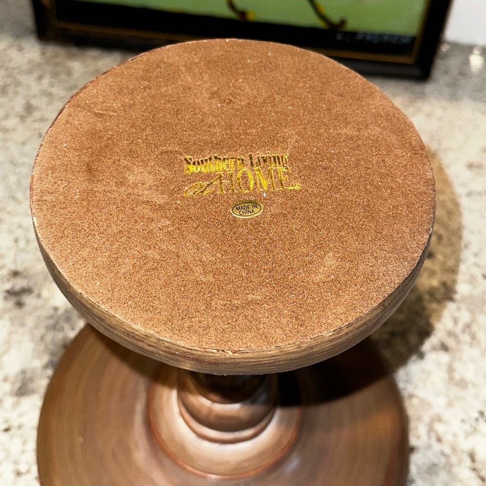 #40971 NIB Jackson Square Pedestal, Southern Living at Home #40971 - Picture 6 of 7